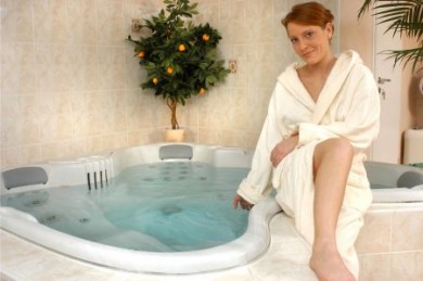 whirlpool Viele Menschen nehmen einen Kredit in Anspruch, um es sich zu Hause gemütlicher zu machen. Foto: djd/CreditPlus Bank AG